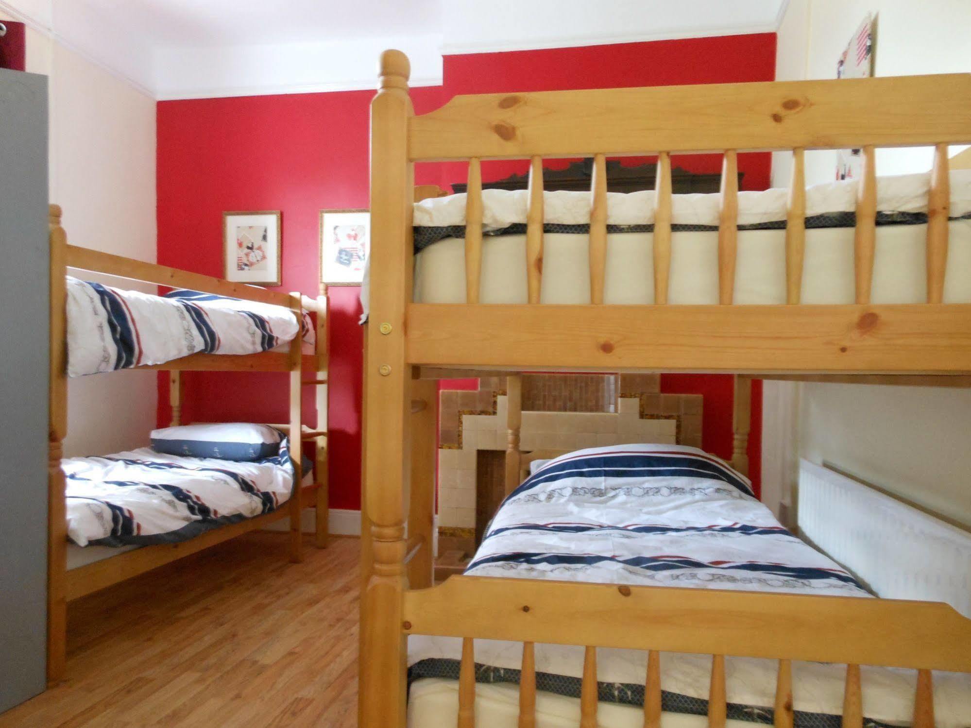Millbrook Loughcrew Megalithic Hostel מראה חיצוני תמונה