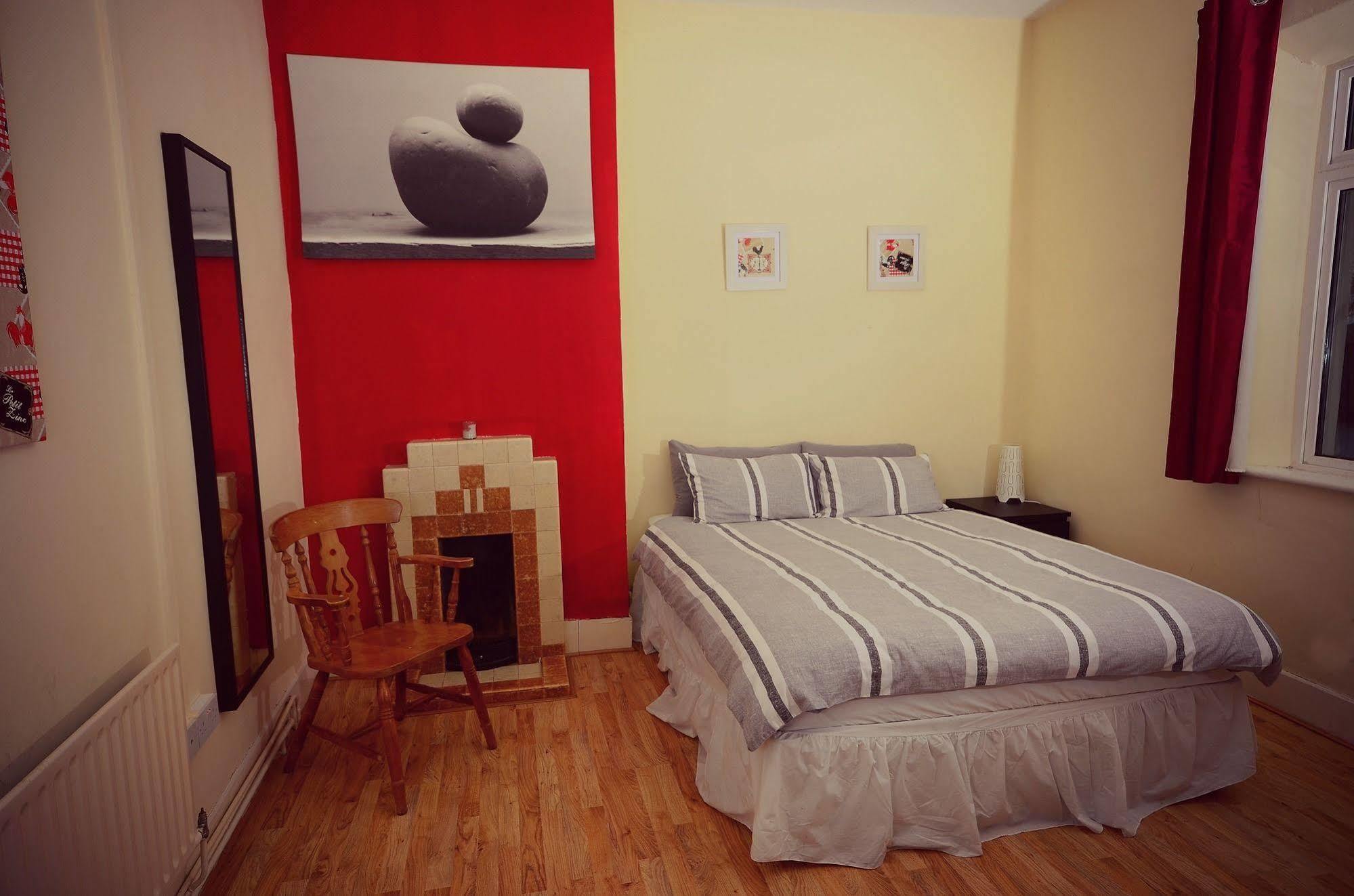 Millbrook Loughcrew Megalithic Hostel מראה חיצוני תמונה