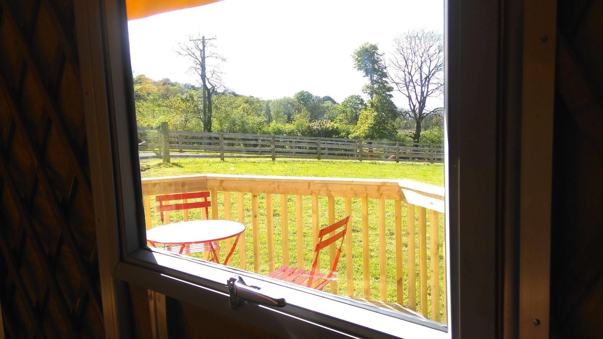 Millbrook Loughcrew Megalithic Hostel מראה חיצוני תמונה