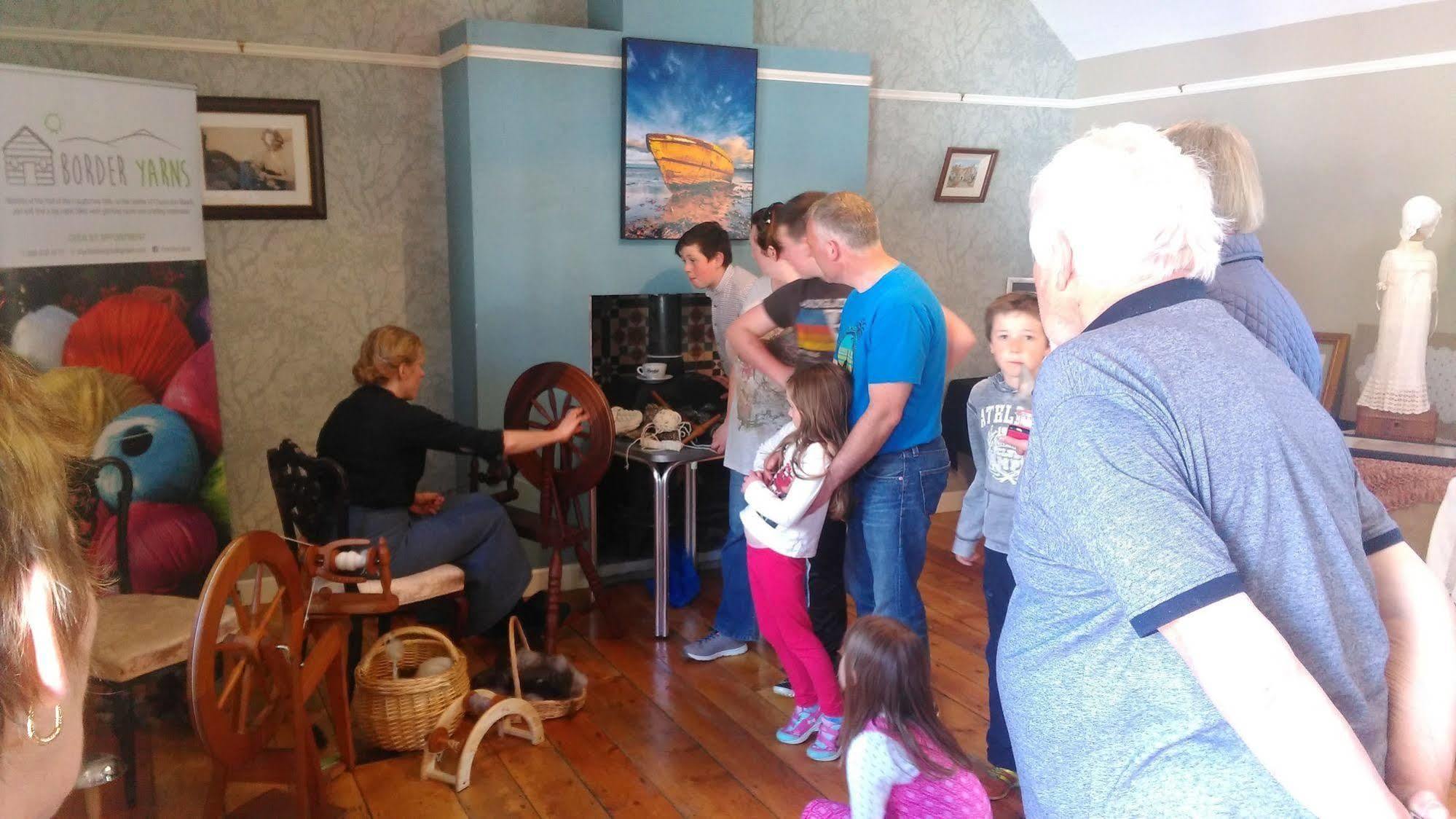 Millbrook Loughcrew Megalithic Hostel מראה חיצוני תמונה